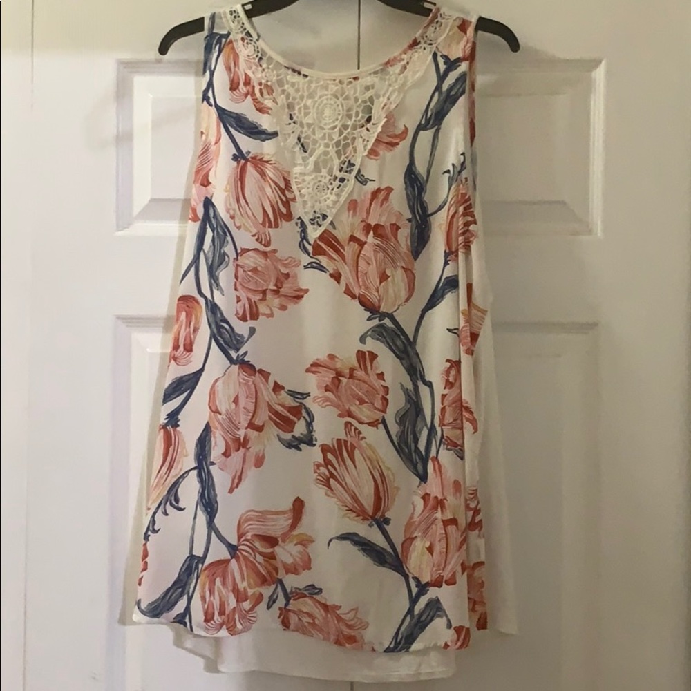 Sleeveless Lauren Conrad Shirt with lace detail